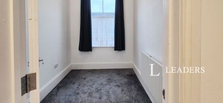 2 bedroom apartment to rent Regent House, Regent Road, Lowestoft, NR32 - Photo 4