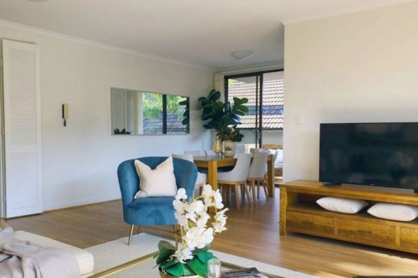Huge Ground Floor Garden Apartment in the heart of Turramurra Village - Photo 1