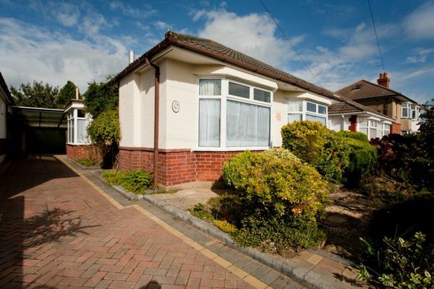 4 Bed Student House St Margarets Road - SEE VIDEO TOUR - Photo 1