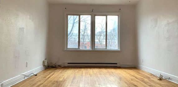 NDG - Beau 5 1/2 De 3 Chambres - Photo 2