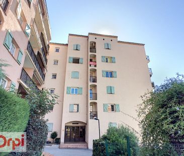 Location Appartement 1 pièce 26m² VALLAURIS 06220 - Photo 6