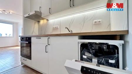 Pronájem bytu 2+kk, 42 m - Fotografie 3