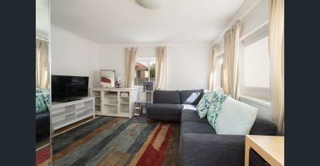 Spacious Family Living in a Convenient Coastal Location - Photo 2
