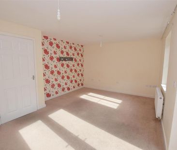 4 bedroom townhouse to rent - Photo 5