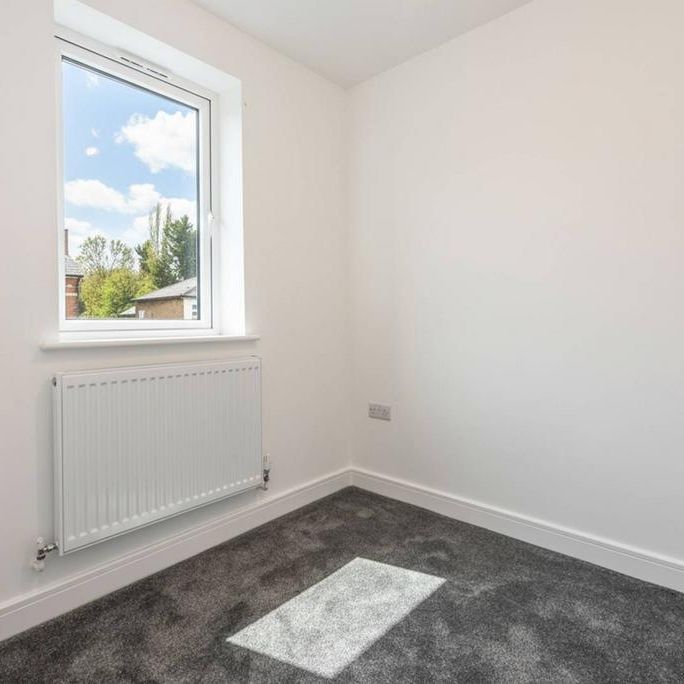 3 bedroom semi-detached house to rent - Photo 1