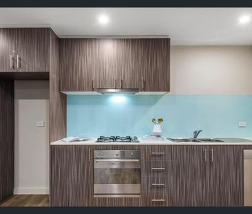 Contemporary Lifestyle, Convenient Location with an Expansive Court... - Photo 6