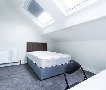 Quarry Mount Terrace, Woodhouse, Leeds - Photo 1