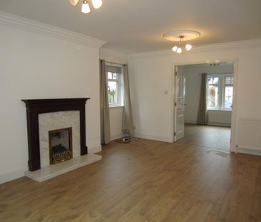 5 bedroom detached house to rent - Photo 1