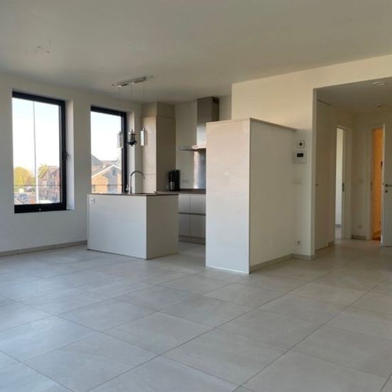 Appartement te huur - Photo 1