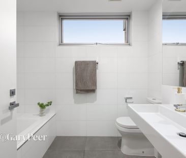 201 / 677 Glen Huntly Rd, Caulfield - Photo 1