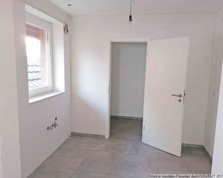 Erstbezug nach Sanierung! Großzügige 3-Zimmerwohnung! - Photo 3