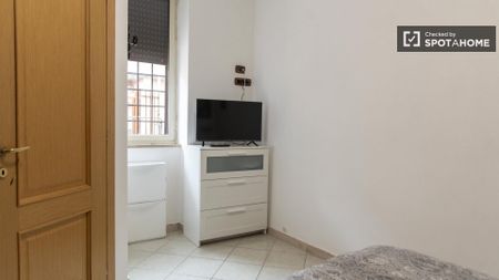 rome, Lazio 00169 - Photo 4