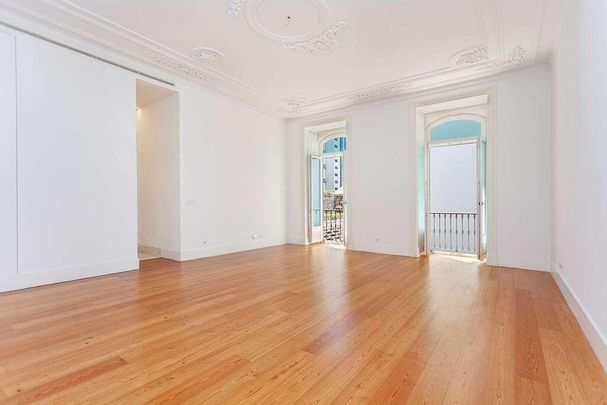 1 Bedroom Apartment with parking, Avenida da Liberdade, Lisboa - Foto 1