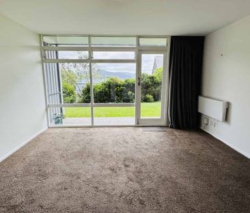 Cosy & central 2 bedroom apartment in close proximity to the CBD - Photo 1