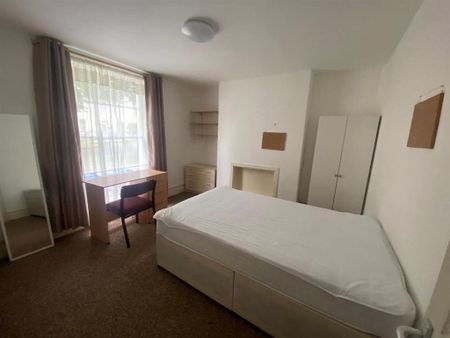 7 bedroom terraced house to rent - Photo 2