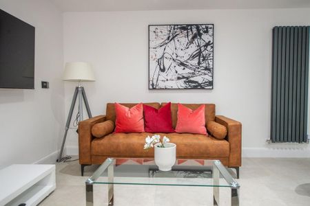 6 bedroom house to rent - Photo 2