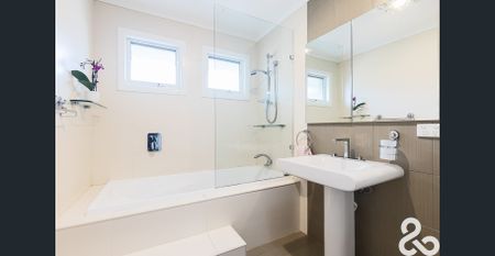 This family-friendly home offers instant charm, space and comfort. - Photo 4