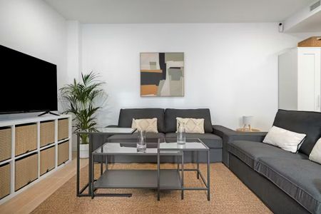 Paseo de la Dirección, Madrid, Community of Madrid 28039 - Photo 2