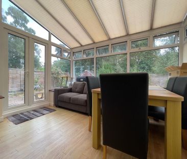 1 bedroom in a house share to rent - Photo 2