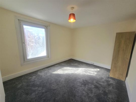 2 bedroom house to rent - Photo 1
