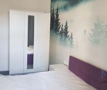 Nowocześnie wykończone mieszkanie w odrestaurowanej kamienicy blisk... - Photo 3