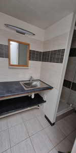 Location Appartement 2 pièces 45m² - Photo 4
