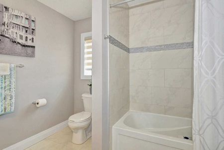 For Lease - 201 Tall Grass Crescent, Kitchener, Ontario - Photo 2