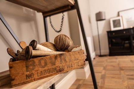 5 bedroom detached house to rent - Photo 2