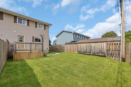 For Lease - 8 Carman Court, South Dundas, Ontario - Photo 2