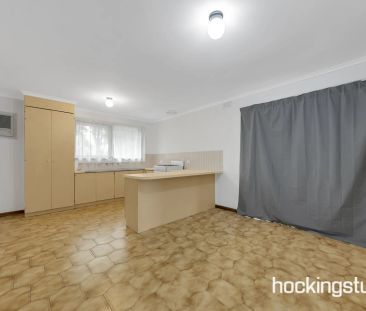 GREAT FAMILY HOME - Photo 5