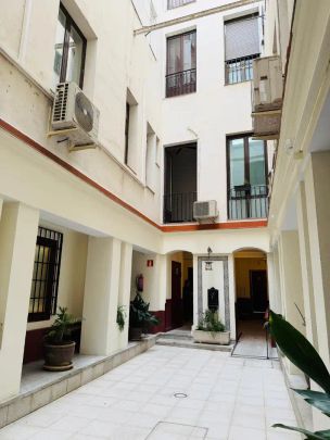 Dúplex de alquiler en Calle de Atocha, 68, Embajadores - Lavapiés - Foto 1