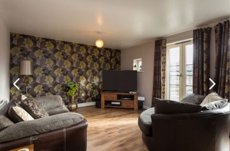 Bolton House, Lawrence Street - P10591 - Photo 5