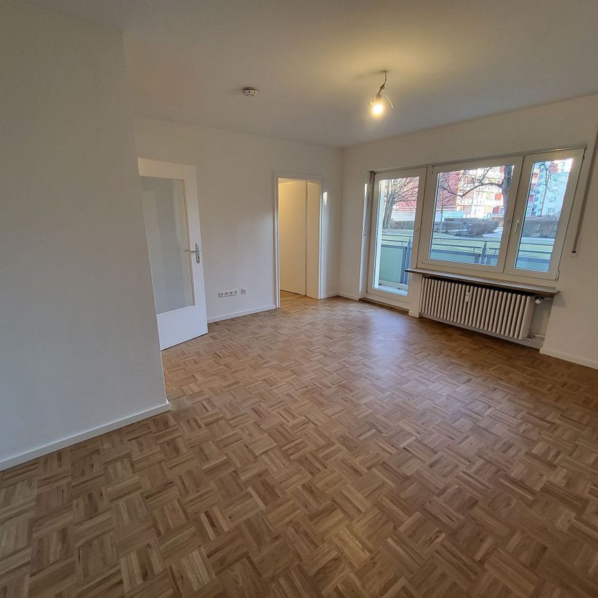 Schönes Apartment mit Loggia in der Hammerschmiede zu vermieten - Photo 1