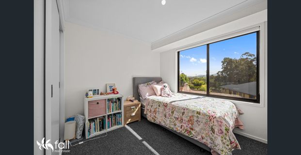 Spacious & Stunning Family Home in Brighton - Photo 1