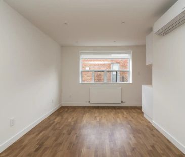 1001 O'Connor Drive — 1 Bedroom - unit 220 - Photo 5