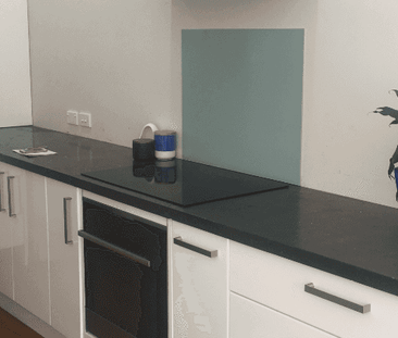 Easy living in this family home - Photo 4