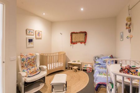 Three-Bedroom Townhouse in an Ideal Location - Photo 5