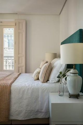 Calle de Fernando VI, Madrid, Community of Madrid 28004 - Photo 5