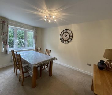 1 bedroom in a house share to rent - Photo 5