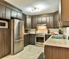 2 rooms apartment of 111m² in Gatineau - Photo 1
