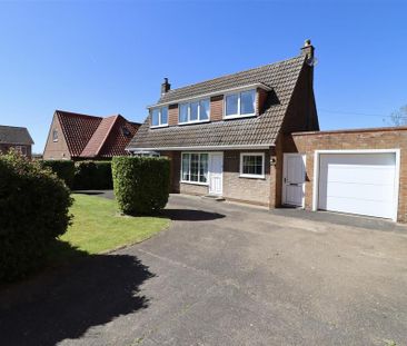 3 bedroom detached bungalow to rent - Photo 1