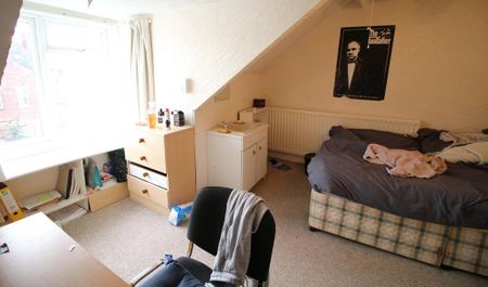 4 bedroom maisonette to rent - Photo 3