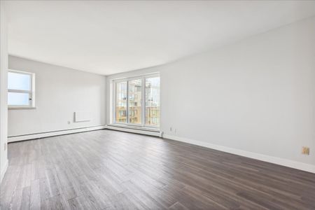 Lord Nelson Apartments - 2 Bedroom - Photo 3