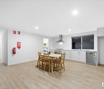 PRIVATE LOCKABLE ROOM IN SHARED HOUSE AVAIL , UTILITIES, WIFI INCLU... - Photo 6