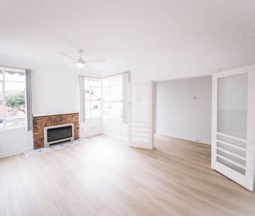 4 Huntington Street: Modernized Comfort Near Schools and Shops - Photo 1