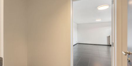 Appartement te huur in Leopoldsburg voor € 800 met 2 slaapkamers - Photo 2