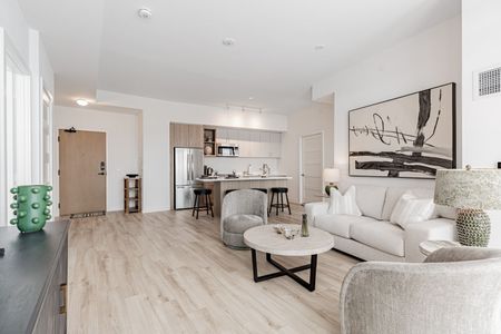 For Lease - 333 Sunseeker Avenue Unit# 620, Innisfil, Ontario - Photo 3