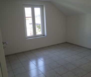 Per sofort zu vermieten: Moderne 4.5 Zi-Wohnung mit Gartenanteil un... - Photo 3