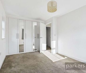 Elmhurst Way, Carterton, OX18 - Photo 1