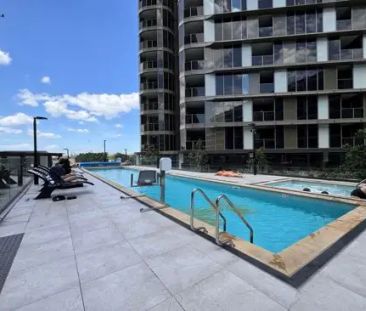 “Water views &amp; Furnished Resort Style Apartment” - Photo 5